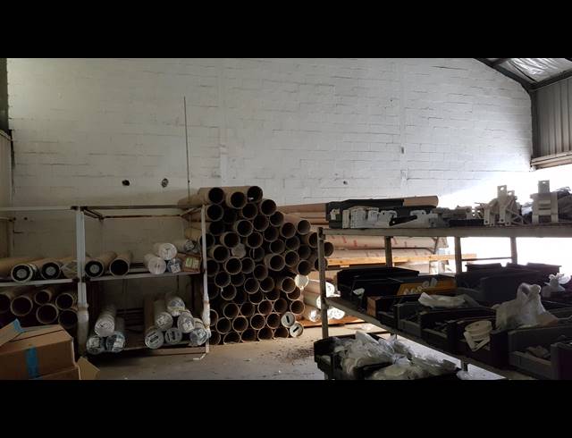 220M² FACTORY TO LET IN BLACKHEATH INDUSTRIAL